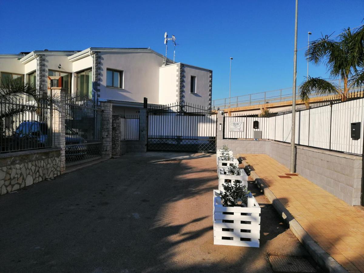 Sicily Rooms Appartamenti Каріні Екстер'єр фото