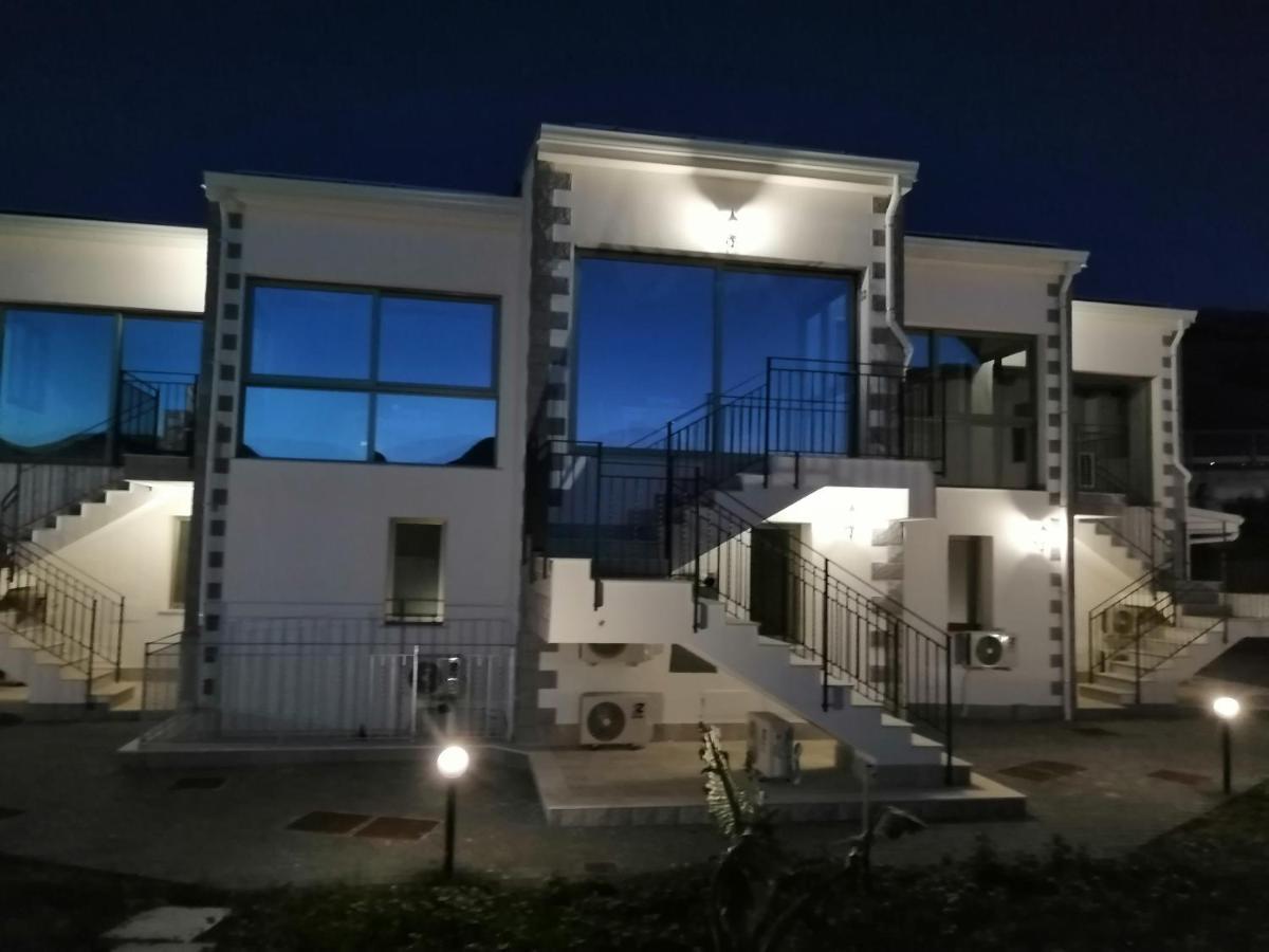 Sicily Rooms Appartamenti Каріні Екстер'єр фото