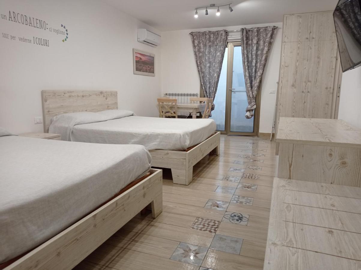 Sicily Rooms Appartamenti Каріні Екстер'єр фото
